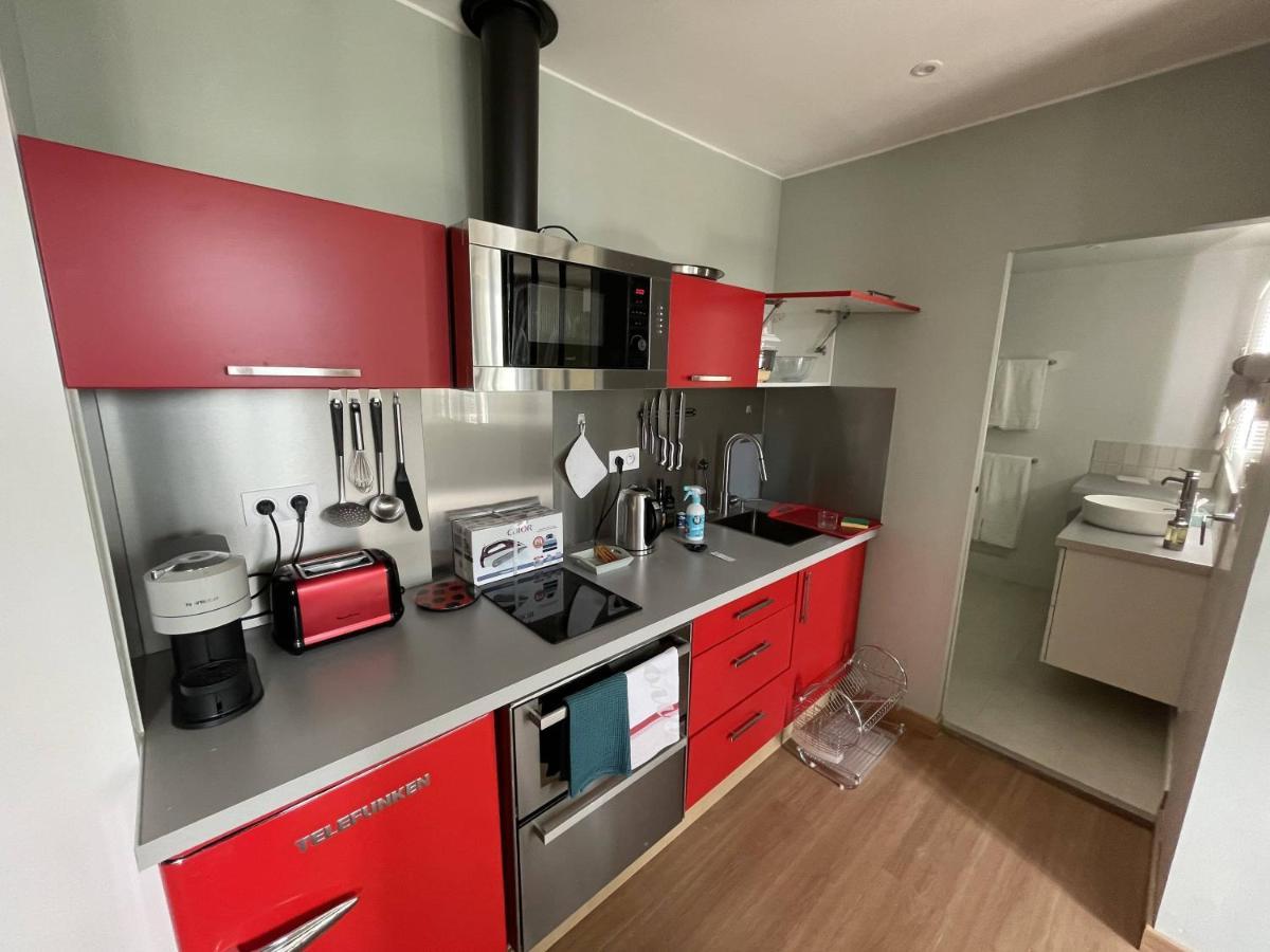 Appartement Mignon Calme Douillet Ascenseur Clim Etage Eleve Proche Parking Et Toutes Commodites Au Coeur Du Toulon Historique Exteriör bild