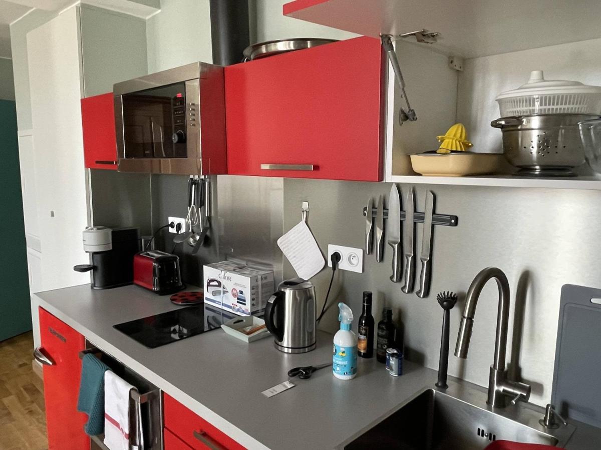 Appartement Mignon Calme Douillet Ascenseur Clim Etage Eleve Proche Parking Et Toutes Commodites Au Coeur Du Toulon Historique Exteriör bild
