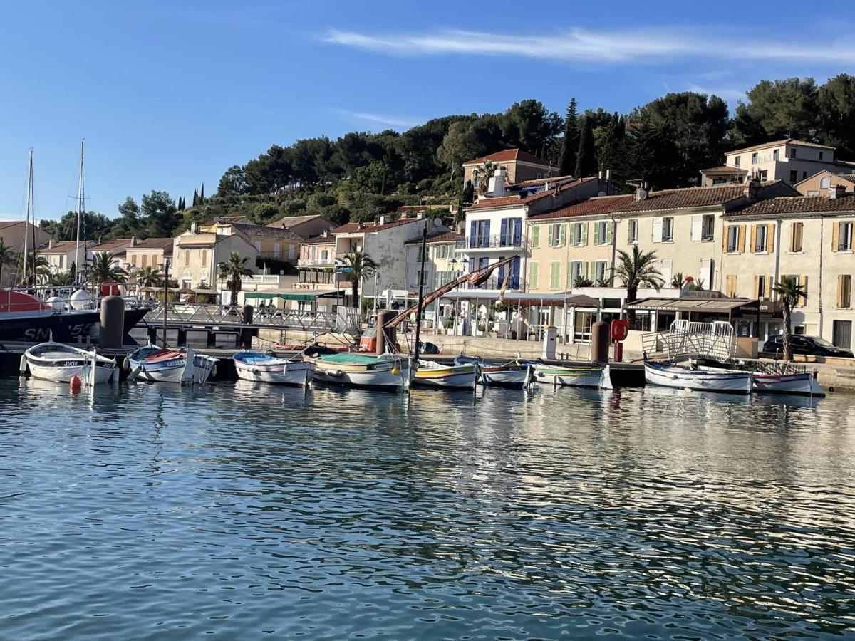 Appartement Mignon Calme Douillet Ascenseur Clim Etage Eleve Proche Parking Et Toutes Commodites Au Coeur Du Toulon Historique Exteriör bild